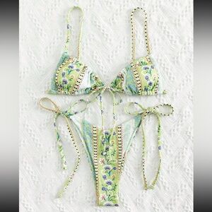 NWOT Green Swim paisley & ditsy floral side tie bikini set Size M